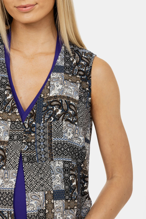 Plážový těhotenský kaftan s geometrickým vzorem