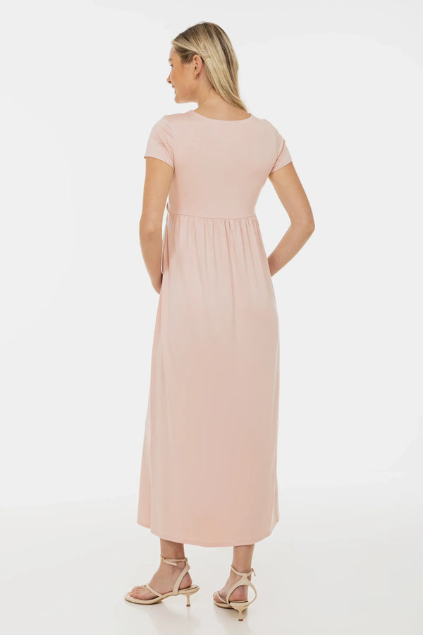 Těhotenské a kojící šaty s dekorativním páskem – pudrová barva