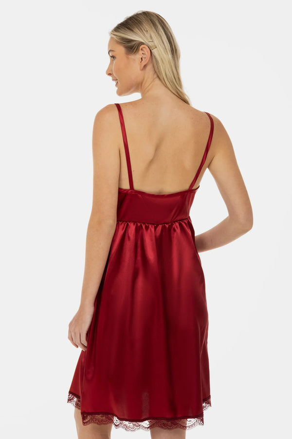 Saténová těhotenská a kojicí noční košile s krajkou - vínová