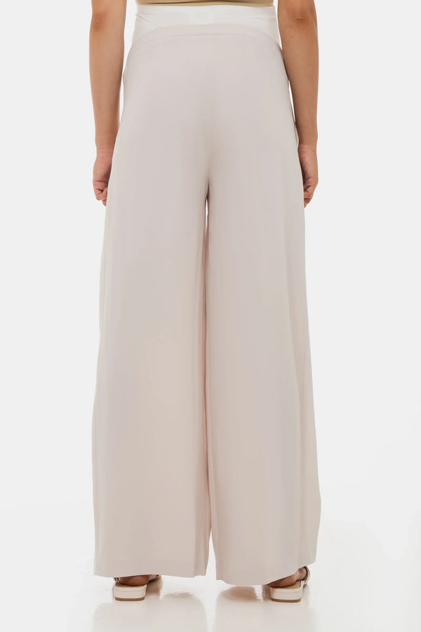 Elegantní béžové těhotenské kalhoty se sklady
