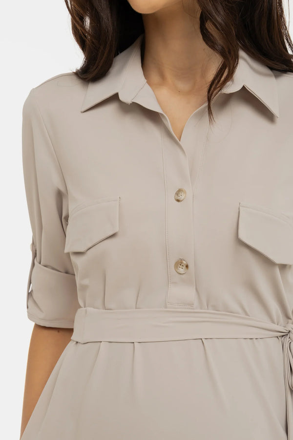 Elastické těhotenské a kojicí šaty s límečkem – béžové