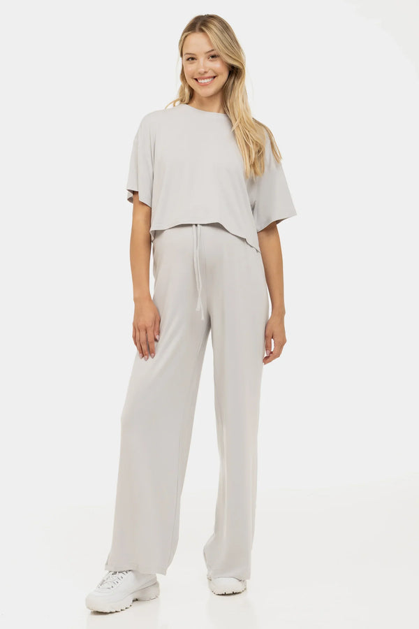 Měkký těhotenský crop top z modalu – světle šedý
