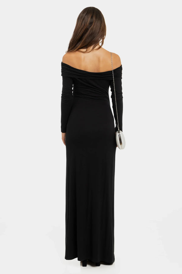 Dlouhé černé těhotenské šaty s odhalenými rameny